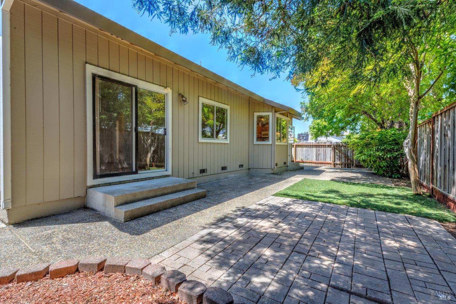 Detail Gallery Image 32 of 40 For 2269 Dancing Penny Way, Santa Rosa,  CA 95403 - 3 Beds | 2 Baths
