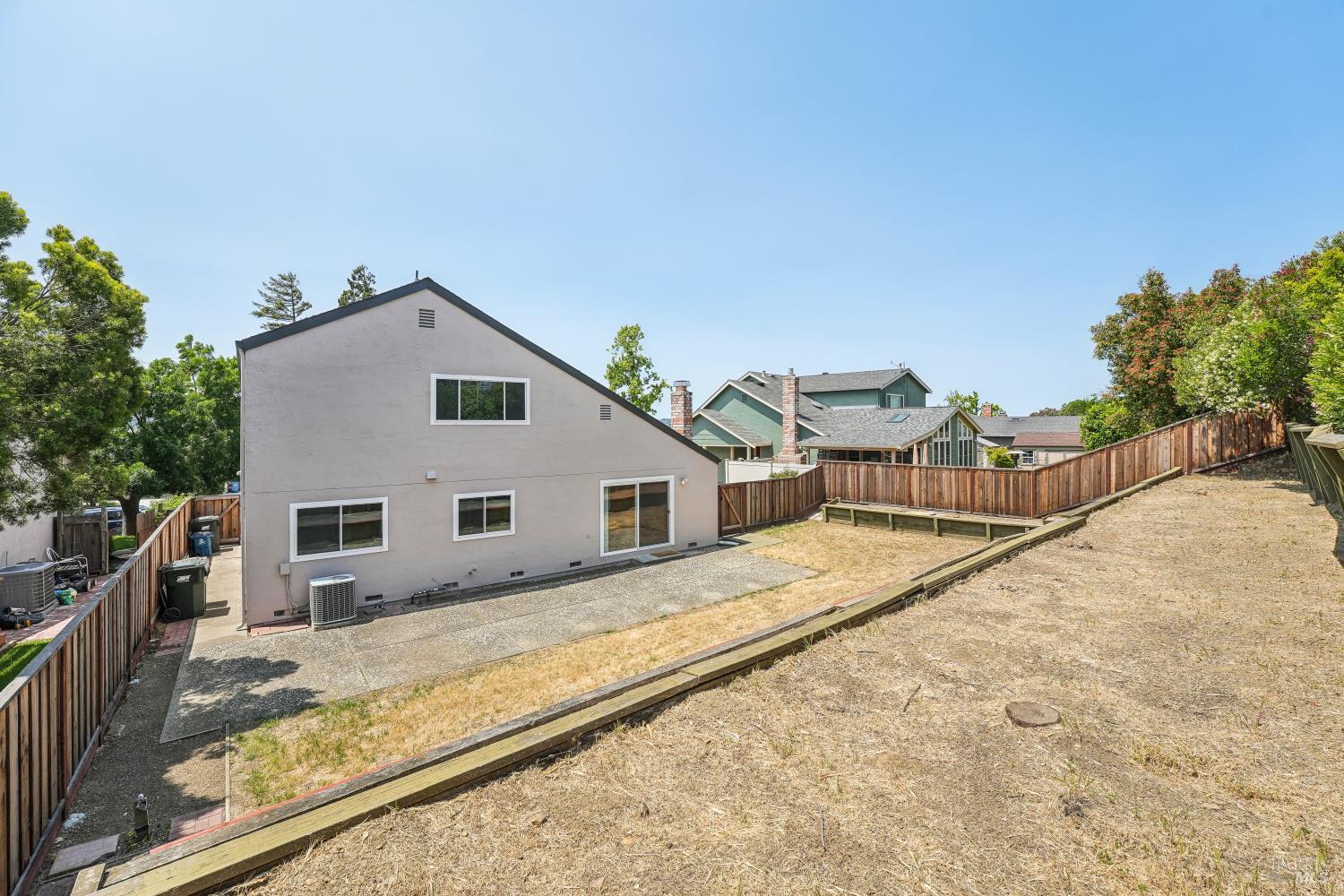 Detail Gallery Image 41 of 45 For 543 Sandy Way, Benicia,  CA 94510 - 4 Beds | 3 Baths