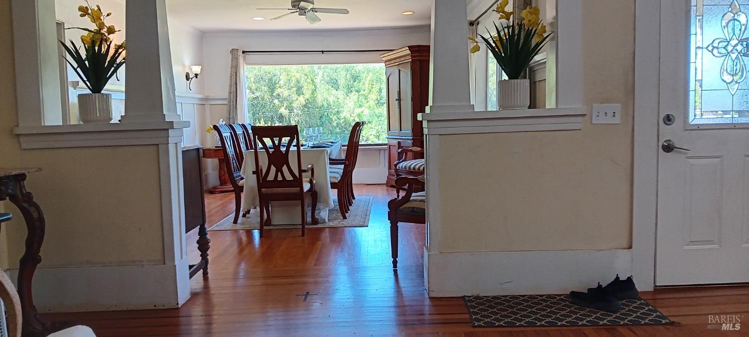 Detail Gallery Image 15 of 39 For 1194 Felta Rd, Healdsburg,  CA 95448 - 5 Beds | 4 Baths