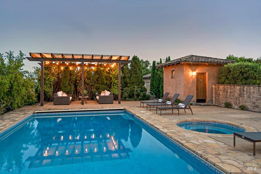 Detail Gallery Image 33 of 62 For Address Is Not Disclosed, Healdsburg,  CA 95448 - 3 Beds | 3/3 Baths