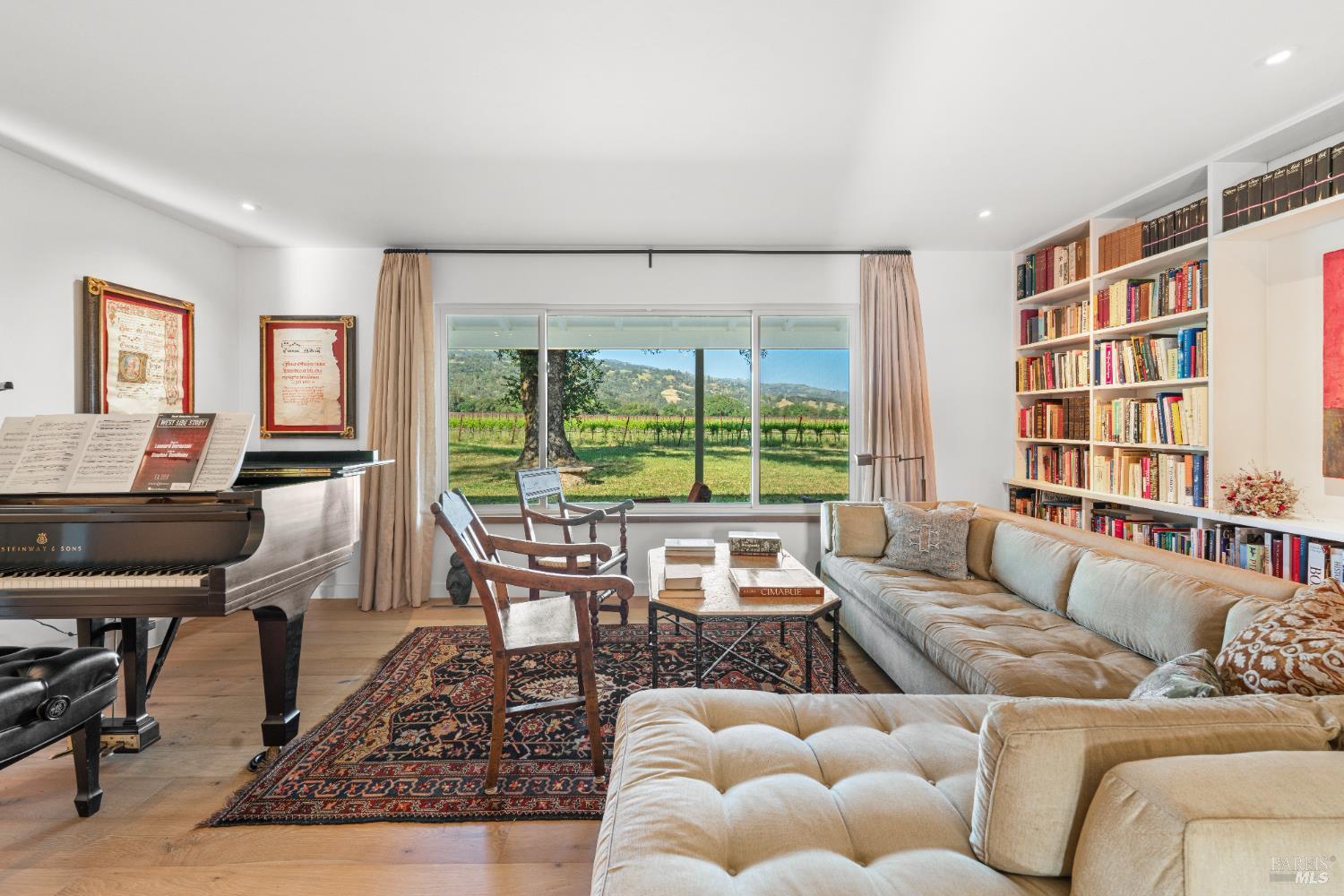 Detail Gallery Image 4 of 30 For 21800 River Rd, Geyserville,  CA 95441 - 3 Beds | 2 Baths