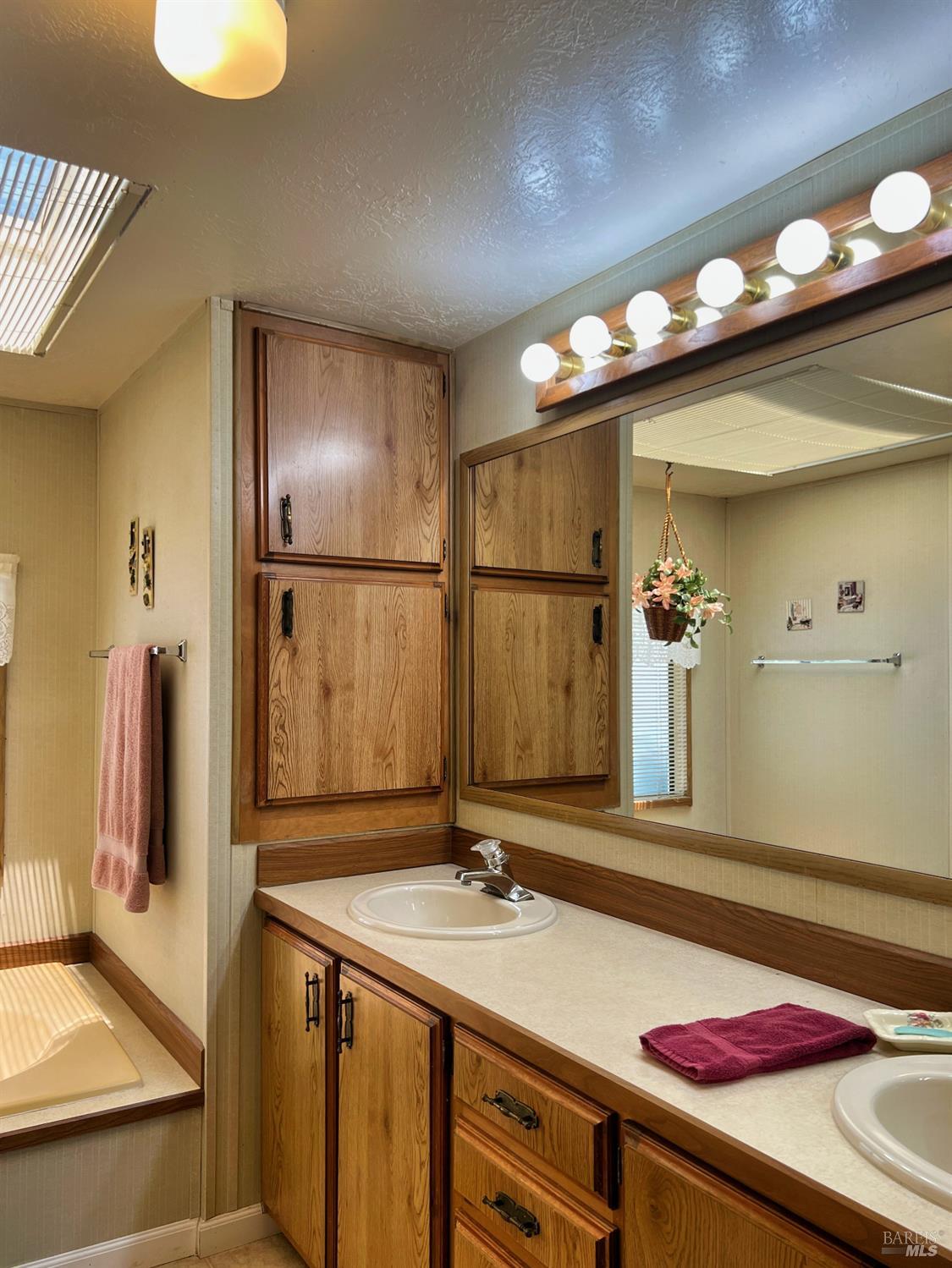 Detail Gallery Image 17 of 28 For 24 Blanco Pl, Ukiah,  CA 95482 - 2 Beds | 2 Baths