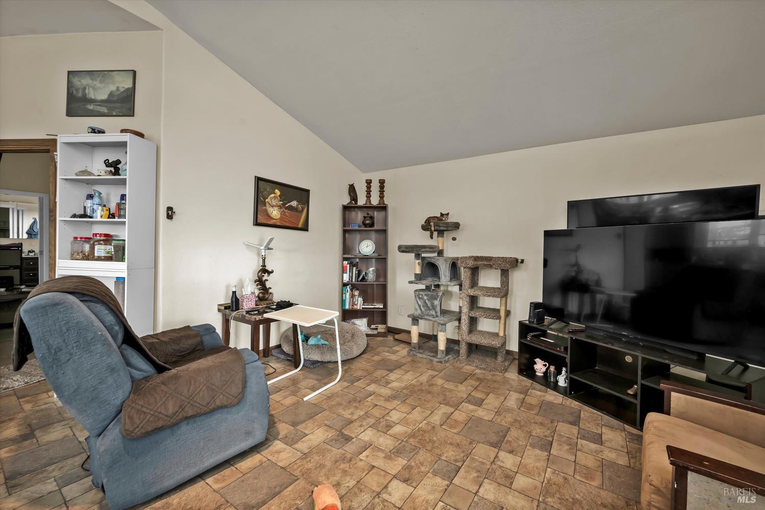 Detail Gallery Image 31 of 46 For 4538 Hill Rd, Lakeport,  CA 95453 - 2 Beds | 2 Baths