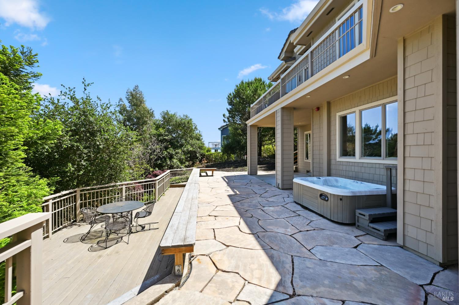 Detail Gallery Image 53 of 65 For 110 Monterey Dr, Tiburon,  CA 94920 - 5 Beds | 4/1 Baths