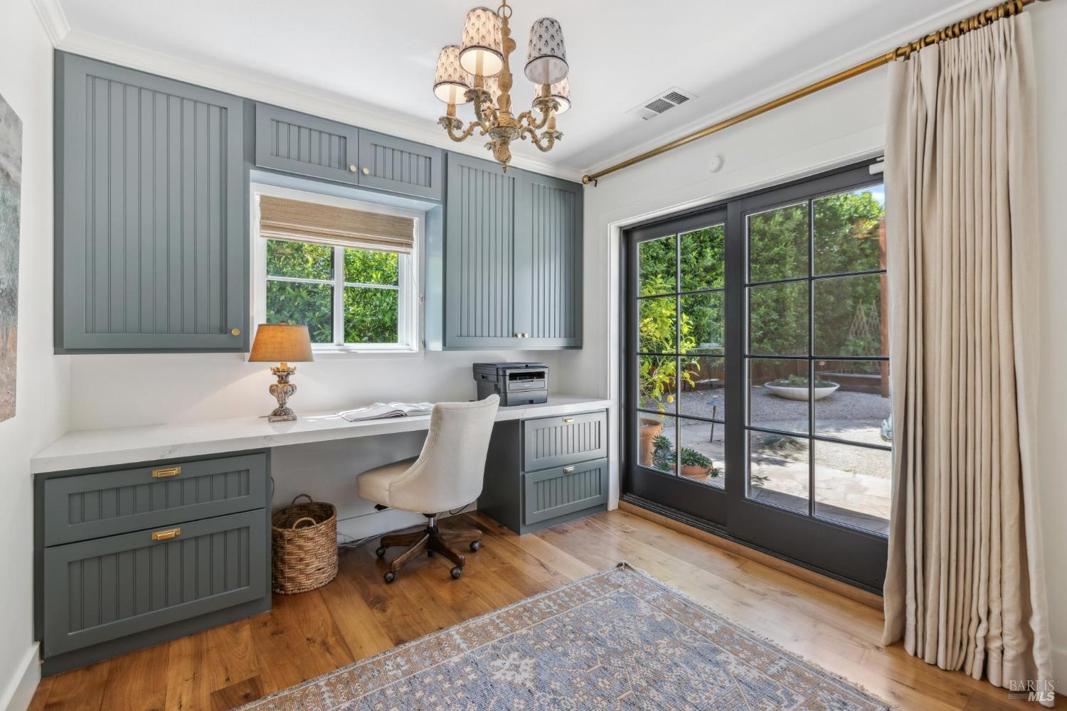 Detail Gallery Image 20 of 71 For 1040 Rose Dr, Napa,  CA 94558 - 5 Beds | 4 Baths