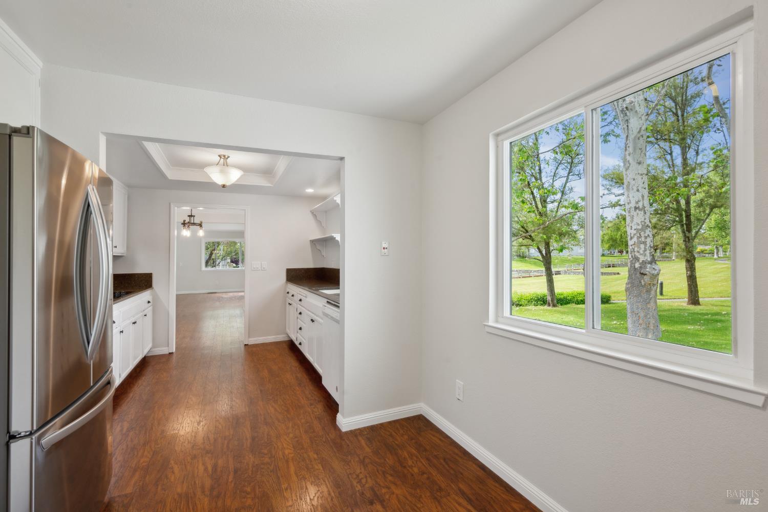 Detail Gallery Image 11 of 31 For 9522 Lakewood Dr, Windsor,  CA 95492 - 2 Beds | 2 Baths