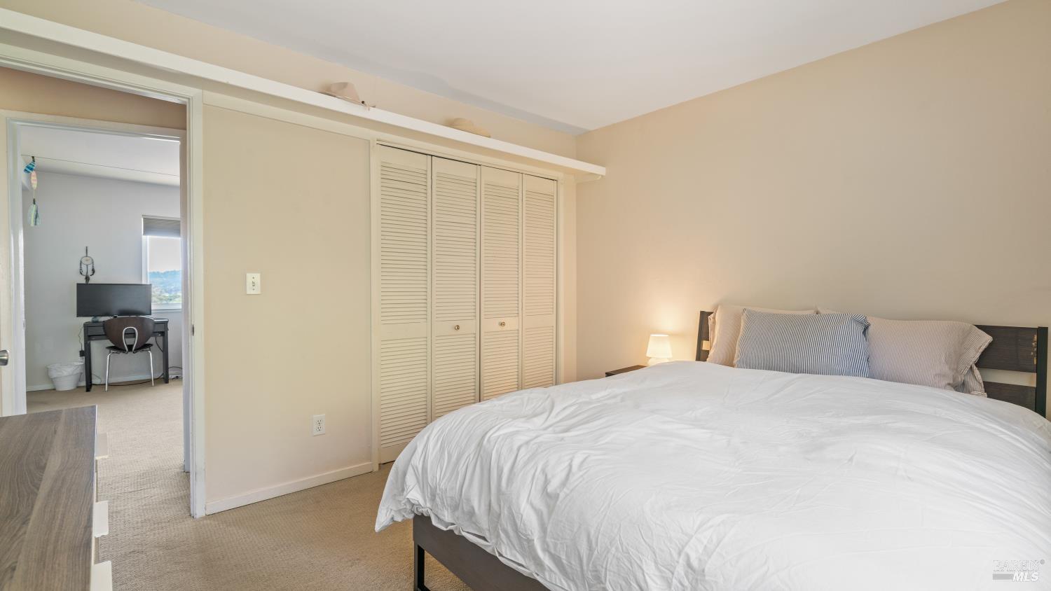 Detail Gallery Image 14 of 39 For 9 Endeavor Cv, Corte Madera,  CA 94925 - 3 Beds | 2/1 Baths
