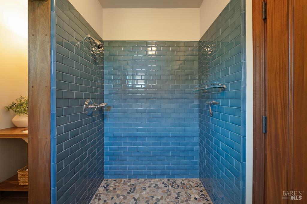Detail Gallery Image 35 of 62 For Address Is Not Disclosed, Healdsburg,  CA 95448 - 3 Beds | 3/3 Baths