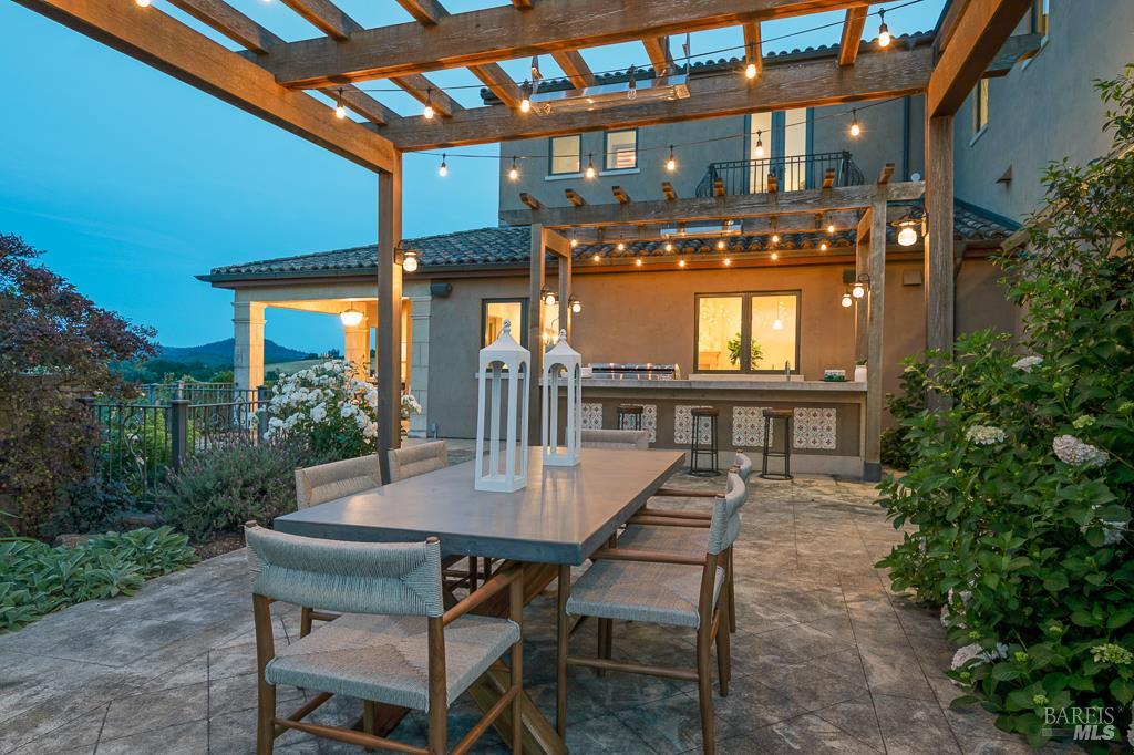 Detail Gallery Image 37 of 62 For Address Is Not Disclosed, Healdsburg,  CA 95448 - 3 Beds | 3/3 Baths