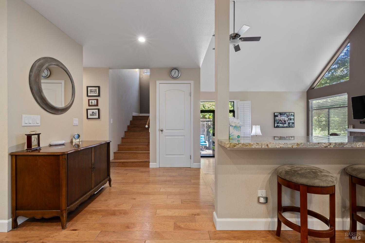 Detail Gallery Image 9 of 36 For 3376 Parker Hill Rd, Santa Rosa,  CA 95404 - 3 Beds | 3 Baths