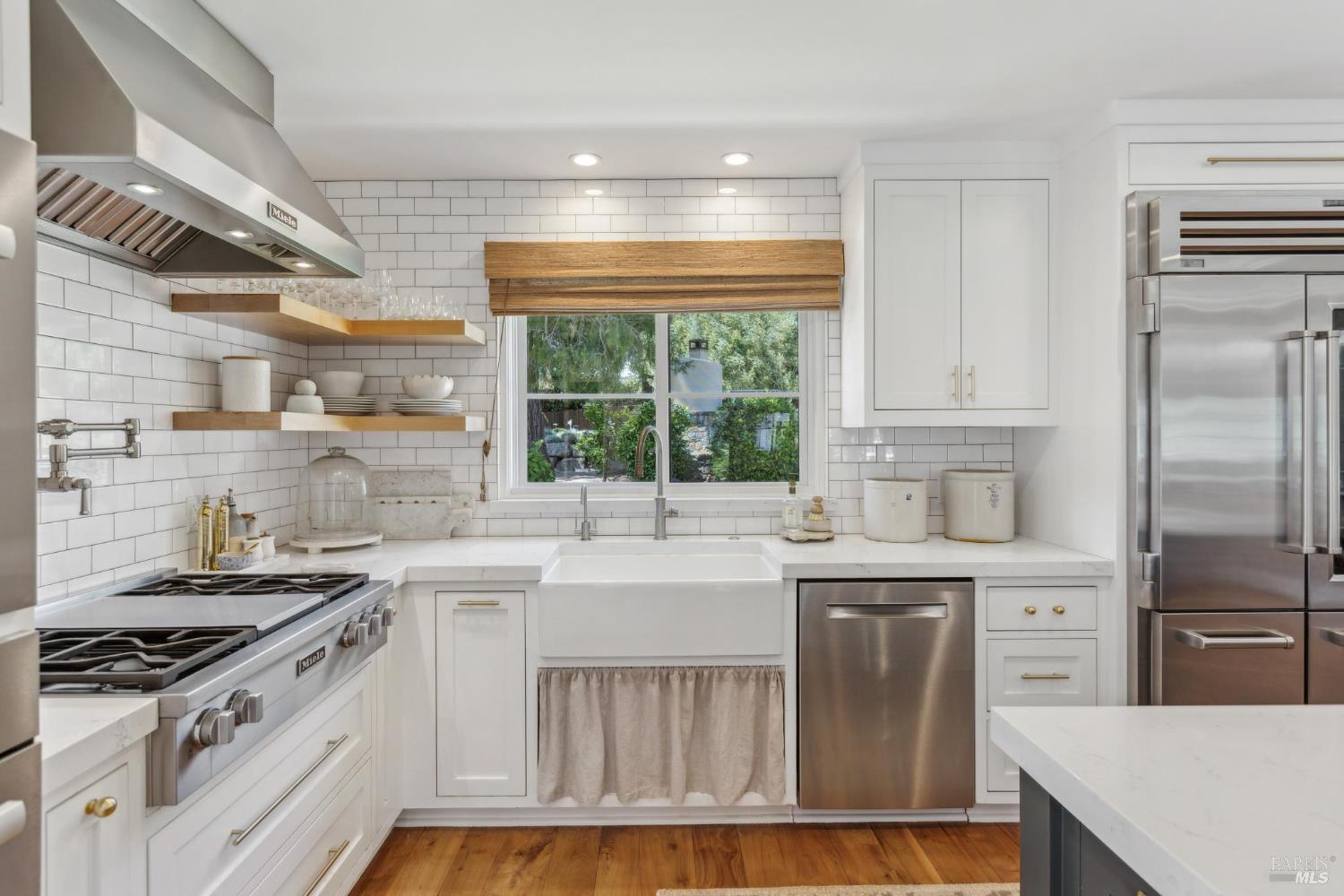 Detail Gallery Image 15 of 71 For 1040 Rose Dr, Napa,  CA 94558 - 5 Beds | 4 Baths