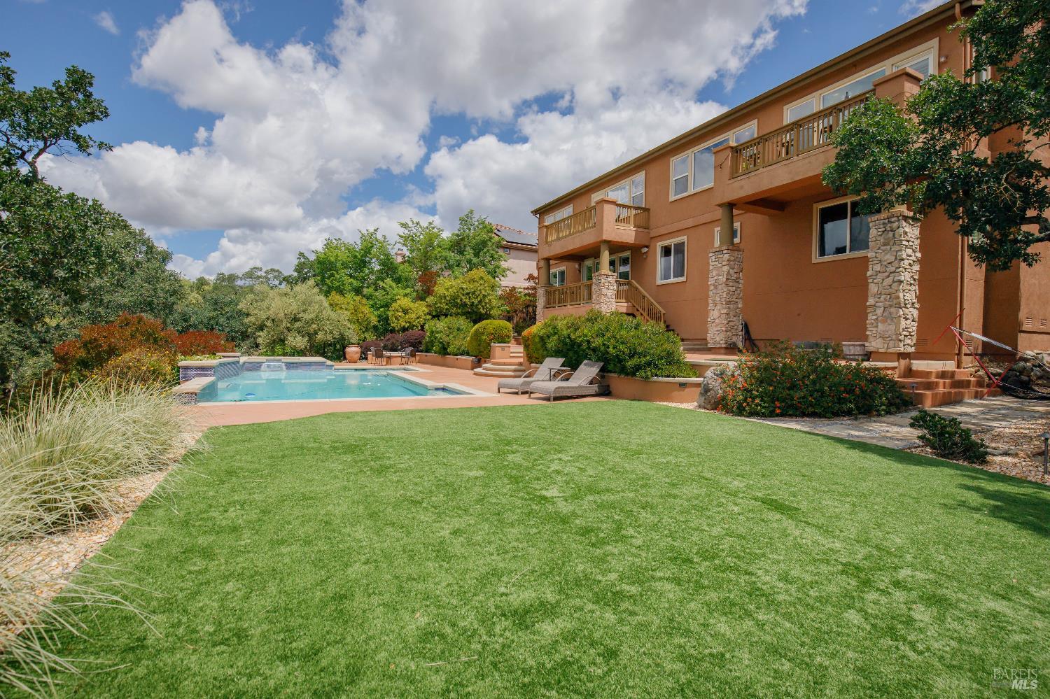 Detail Gallery Image 56 of 57 For 819 Bridle Ridge Dr, Fairfield,  CA 94534 - 4 Beds | 5 Baths