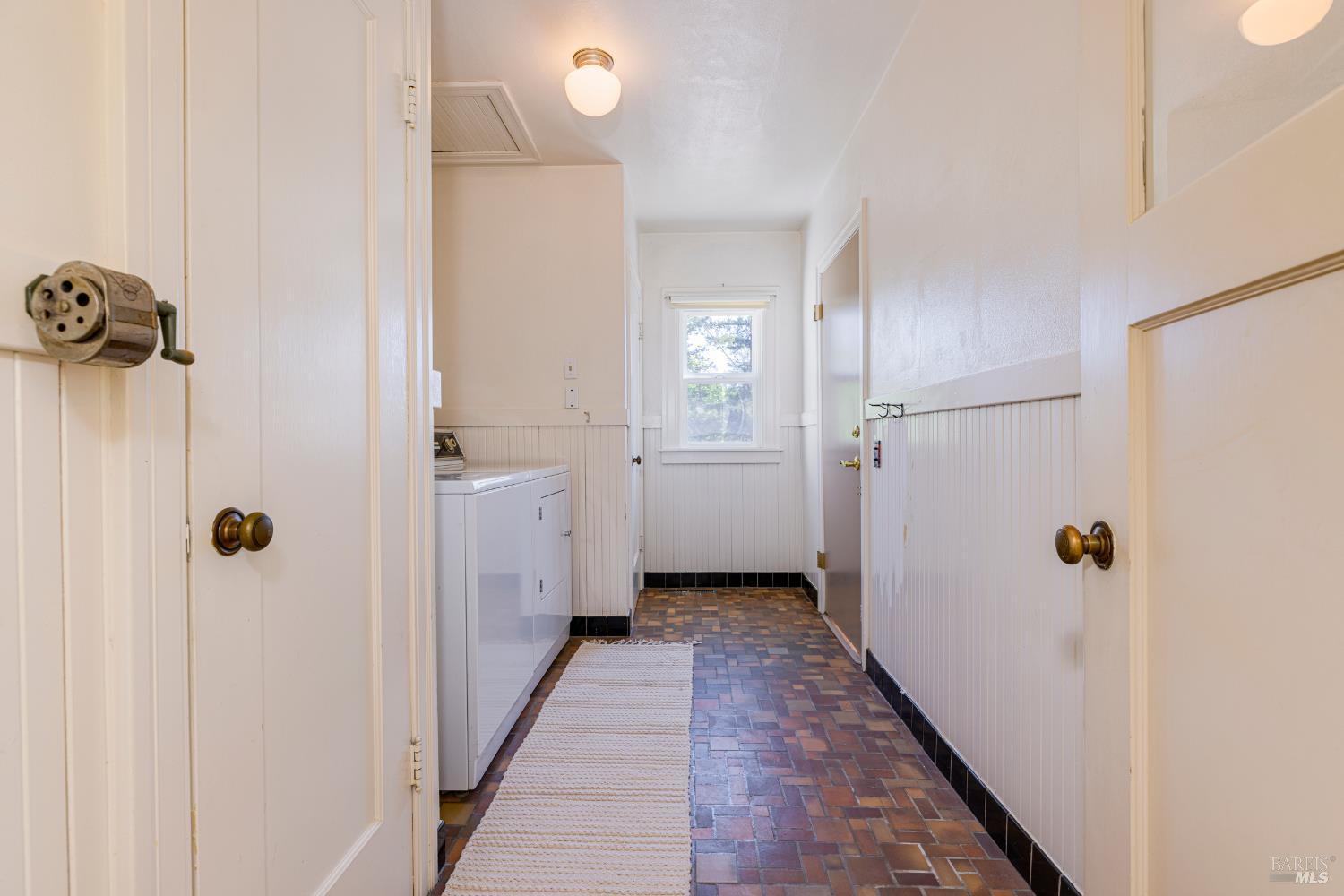Detail Gallery Image 22 of 52 For 31 Laurel Ave, Petaluma,  CA 94952 - 2 Beds | 1/1 Baths
