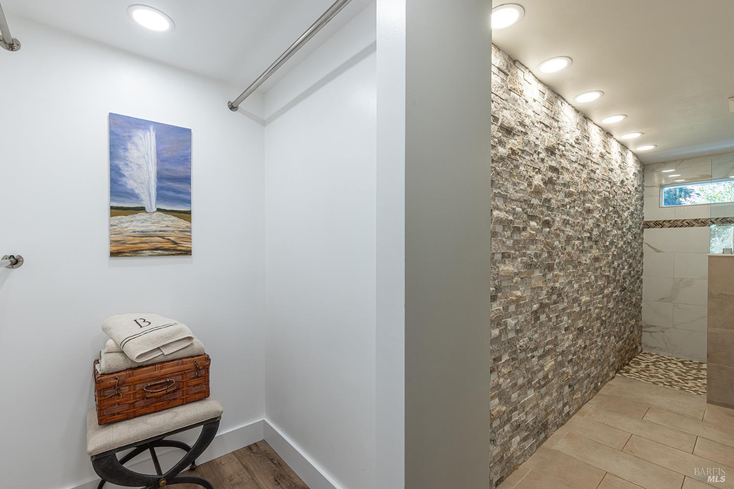 Detail Gallery Image 30 of 64 For 10505 Cherry Ridge Rd, Sebastopol,  CA 95472 - 3 Beds | 3/1 Baths