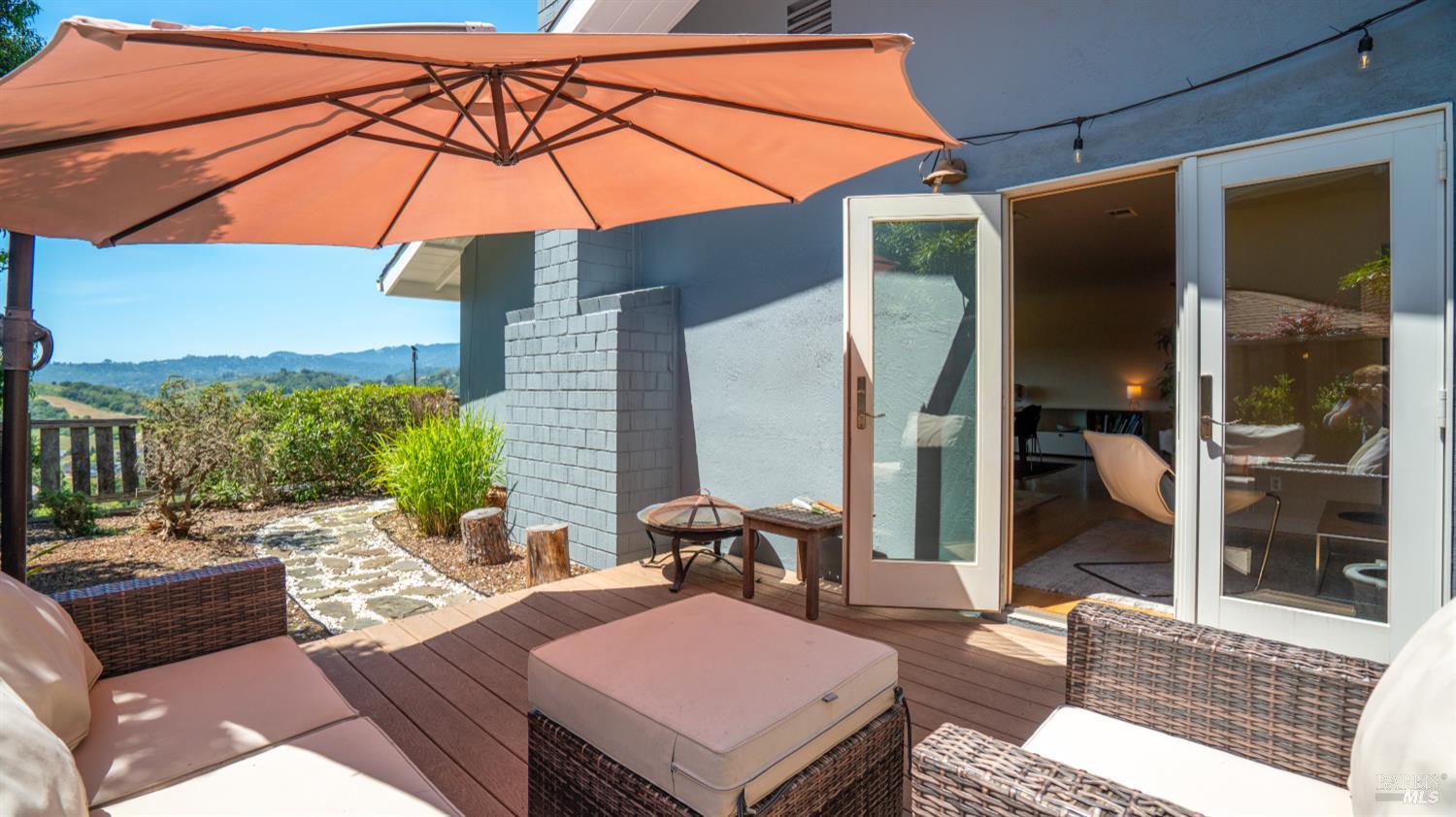 Detail Gallery Image 19 of 39 For 9 Endeavor Cv, Corte Madera,  CA 94925 - 3 Beds | 2/1 Baths