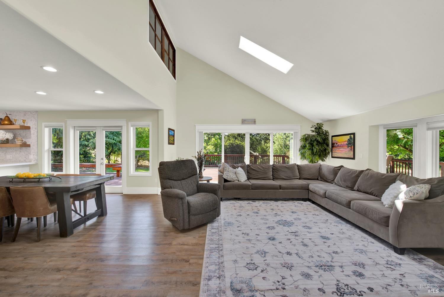 Detail Gallery Image 19 of 98 For 6869 Steiger Hill Rd, Vacaville,  CA 95688 - 4 Beds | 3 Baths