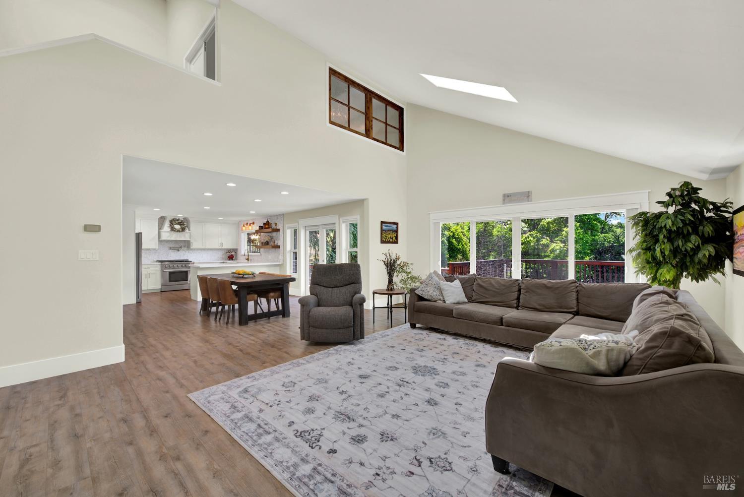 Detail Gallery Image 21 of 98 For 6869 Steiger Hill Rd, Vacaville,  CA 95688 - 4 Beds | 3 Baths