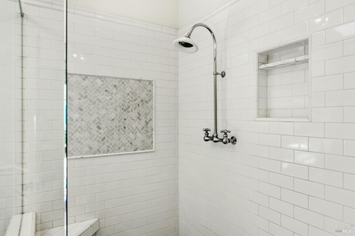 Detail Gallery Image 29 of 71 For 1040 Rose Dr, Napa,  CA 94558 - 5 Beds | 4 Baths