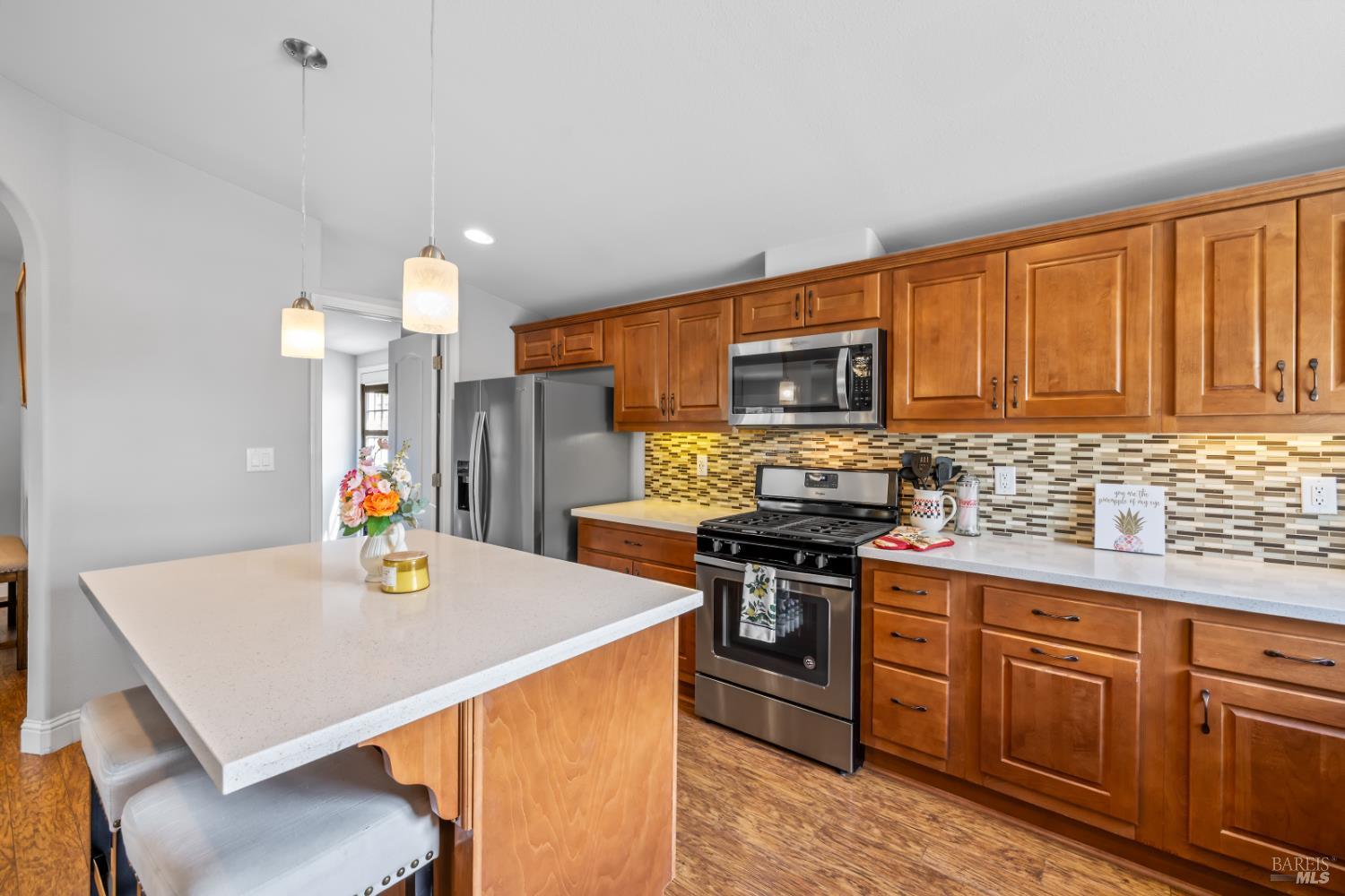 Detail Gallery Image 17 of 51 For 25 Walnut Cir, Rohnert Park,  CA 94928 - 3 Beds | 2 Baths