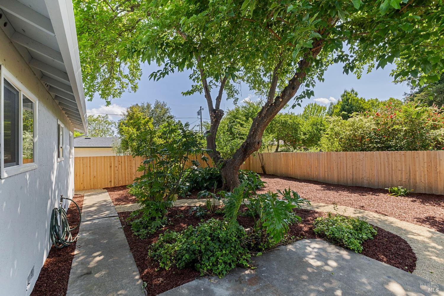 Detail Gallery Image 41 of 47 For 1007 Harold Ln, Healdsburg,  CA 95448 - 4 Beds | 2 Baths
