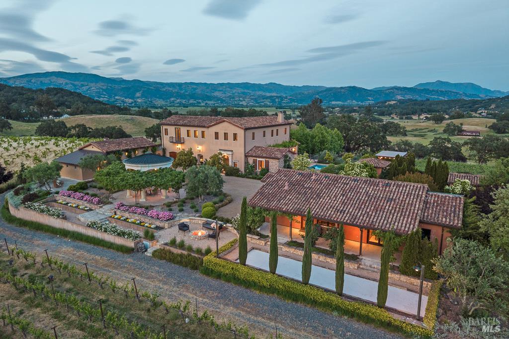 Detail Gallery Image 1 of 62 For Address Is Not Disclosed, Healdsburg,  CA 95448 - 3 Beds | 3/3 Baths