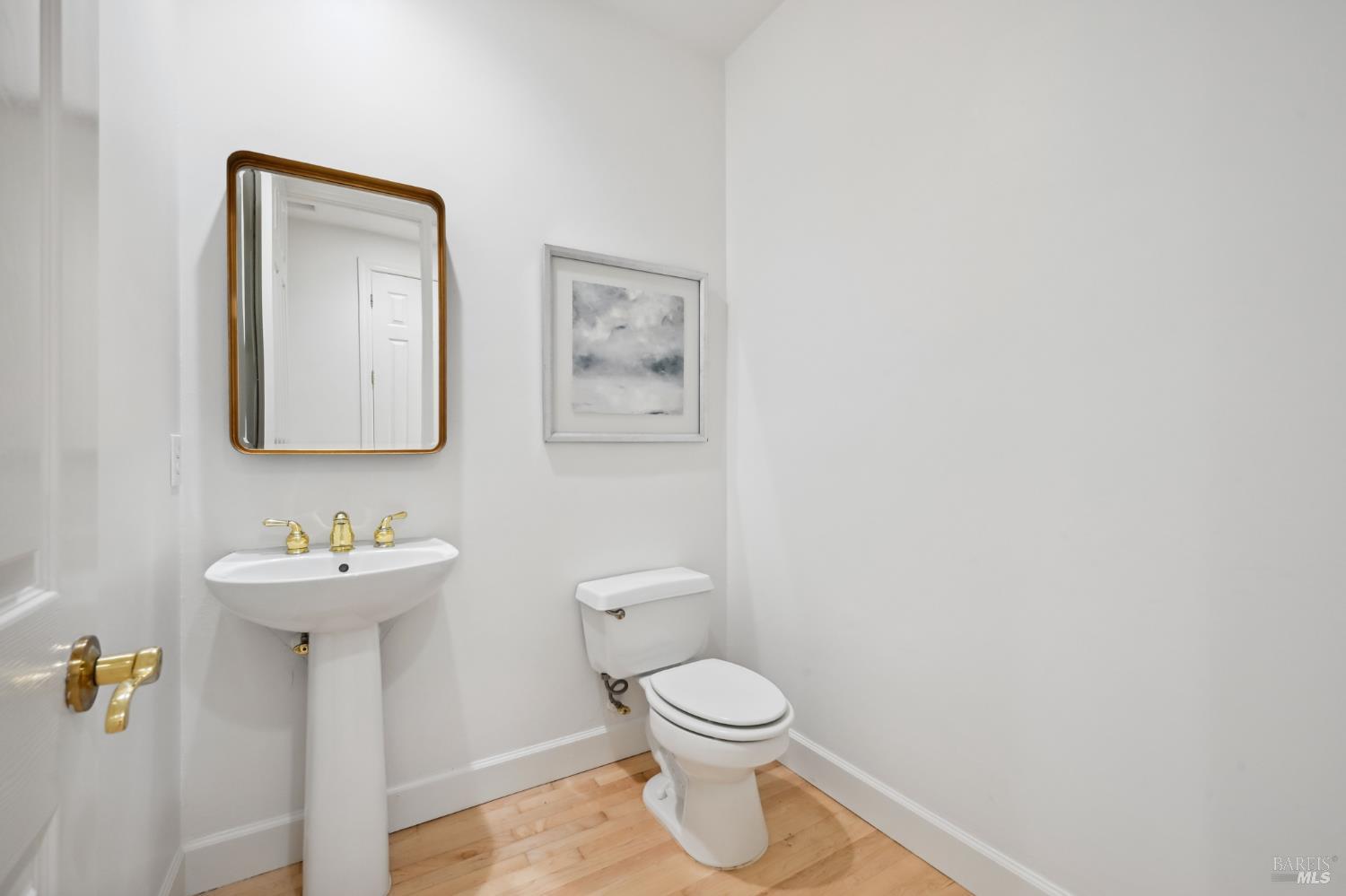 Detail Gallery Image 22 of 65 For 110 Monterey Dr, Tiburon,  CA 94920 - 5 Beds | 4/1 Baths