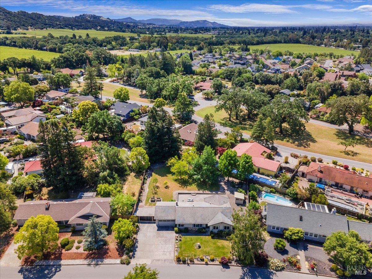Detail Gallery Image 52 of 52 For 160 Moll Dr, Windsor,  CA 95492 - 3 Beds | 2 Baths