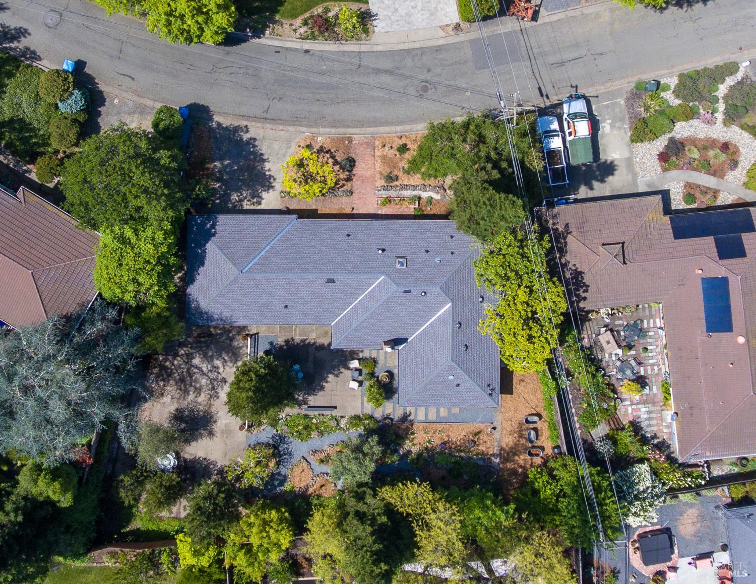 Detail Gallery Image 51 of 56 For 2055 Stonewood Dr, Santa Rosa,  CA 95404 - 3 Beds | 2 Baths