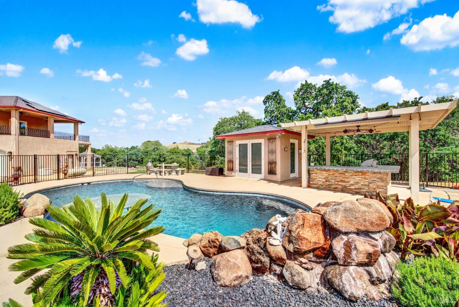 Detail Gallery Image 93 of 99 For 7125 Solitude Ct, Vacaville,  CA 95688 - 5 Beds | 4 Baths