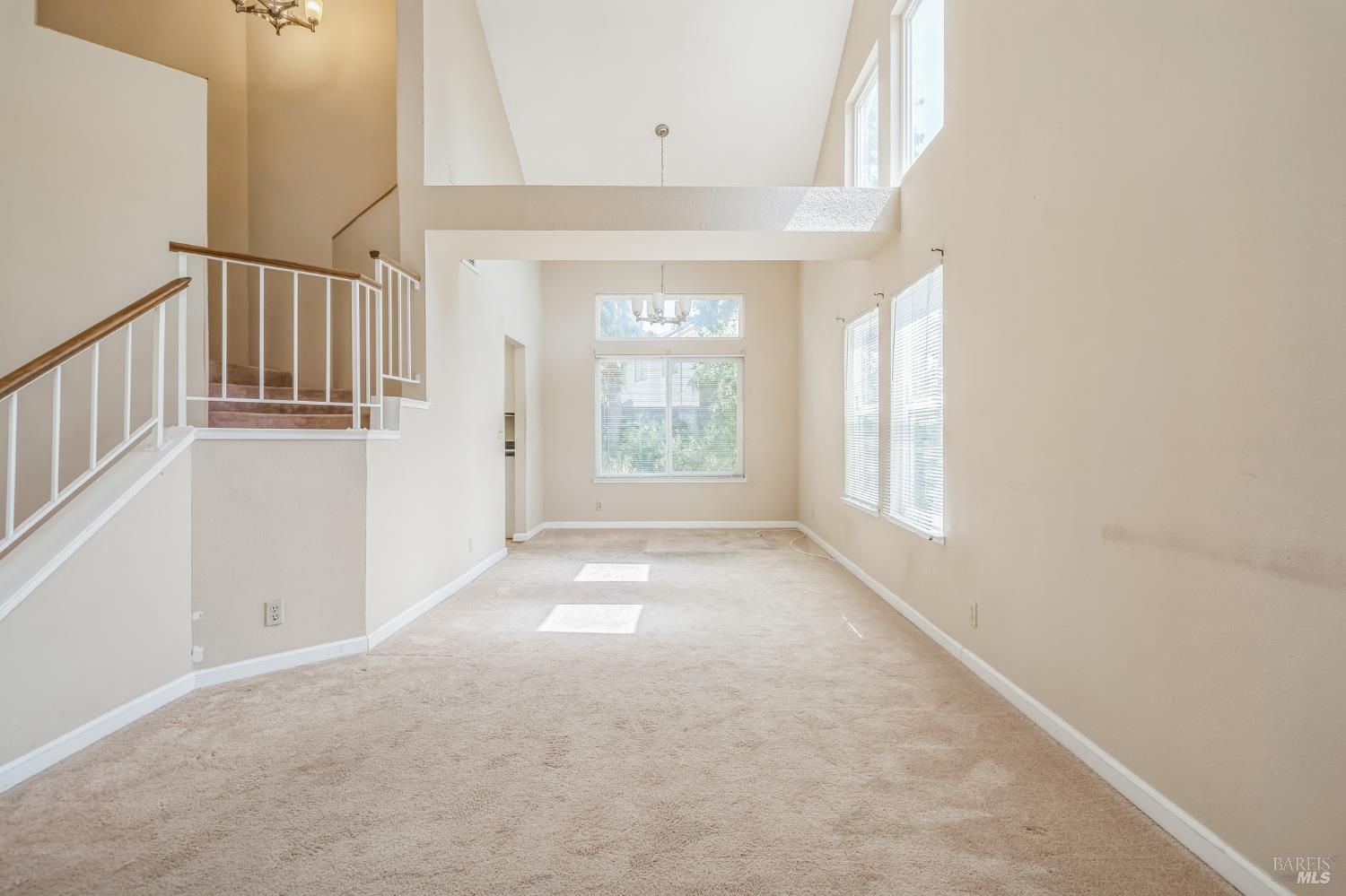 Sunset Court, Fairfield, California image 8