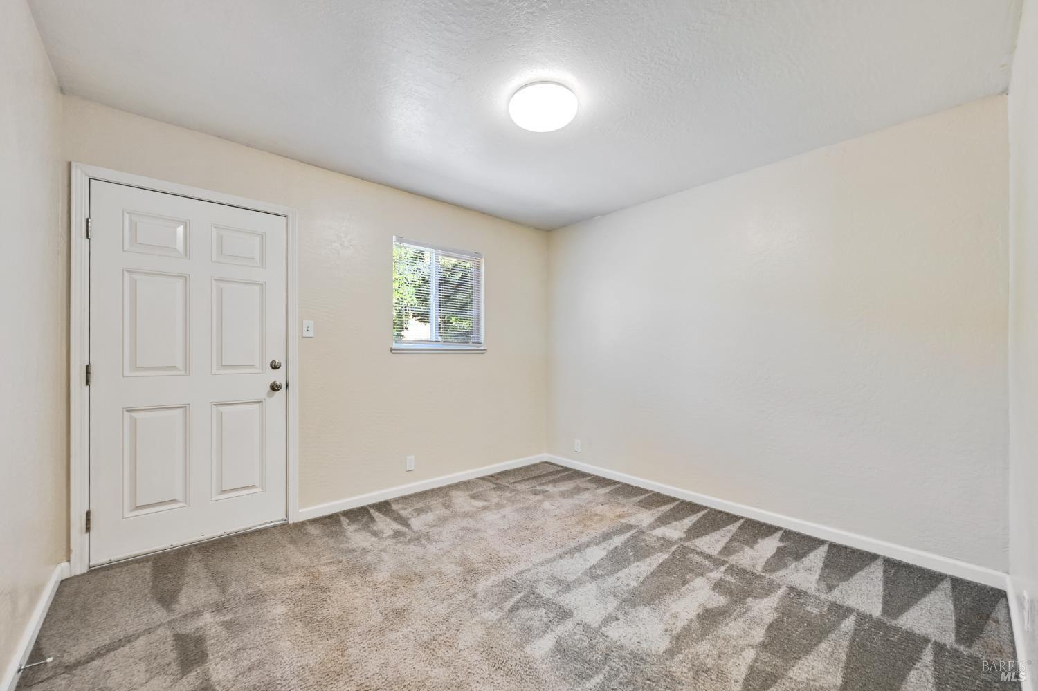 Detail Gallery Image 18 of 30 For 1313 Mcneil Ave, Petaluma,  CA 94954 - 3 Beds | 1 Baths