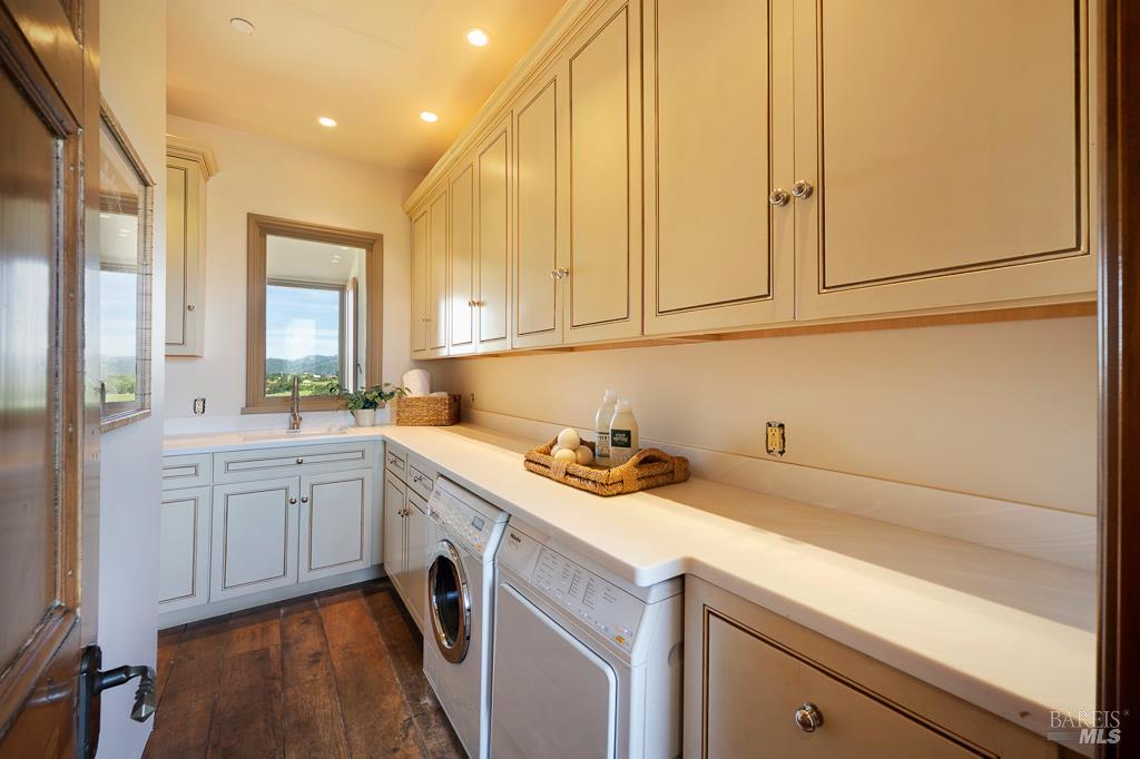 Detail Gallery Image 28 of 62 For Address Is Not Disclosed, Healdsburg,  CA 95448 - 3 Beds | 3/3 Baths