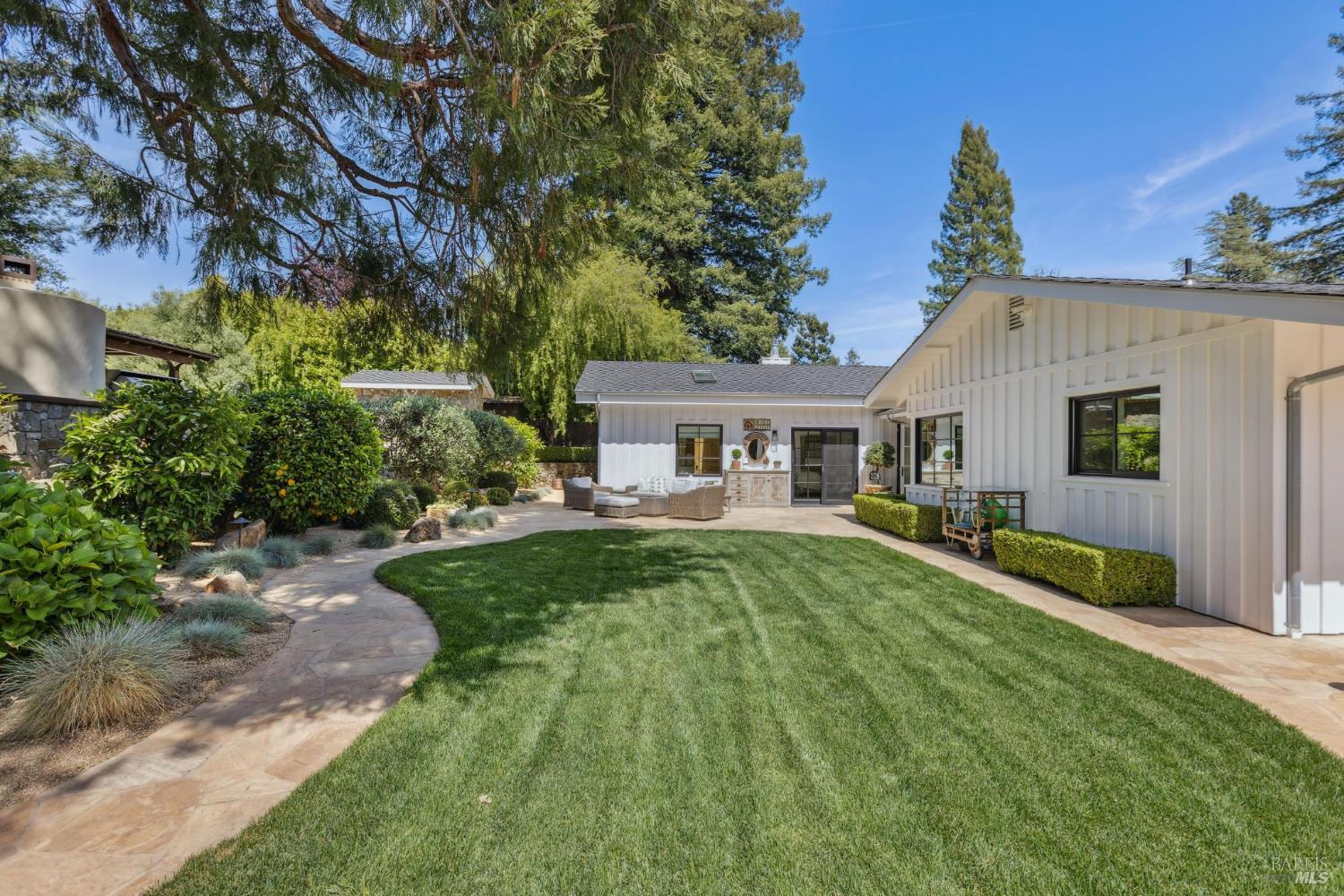 Detail Gallery Image 37 of 71 For 1040 Rose Dr, Napa,  CA 94558 - 5 Beds | 4 Baths