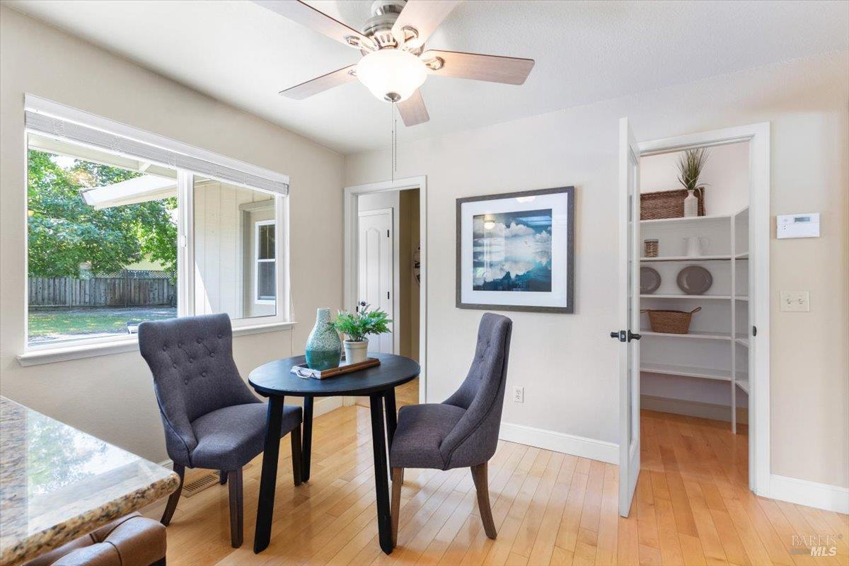 Detail Gallery Image 20 of 52 For 160 Moll Dr, Windsor,  CA 95492 - 3 Beds | 2 Baths