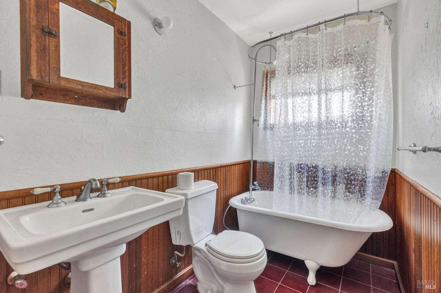 Detail Gallery Image 37 of 45 For 845 W K St, Benicia,  CA 94510 - 3 Beds | 2 Baths