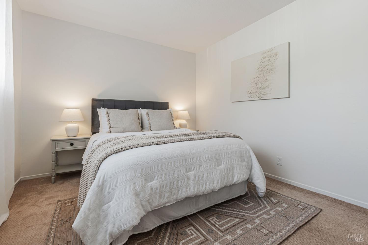 Detail Gallery Image 17 of 31 For 64 Los Padres Cir, Novato,  CA 94947 - 2 Beds | 1 Baths
