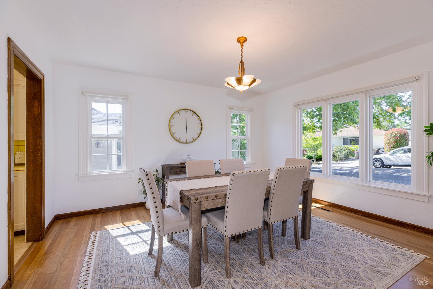 Detail Gallery Image 15 of 52 For 31 Laurel Ave, Petaluma,  CA 94952 - 2 Beds | 1/1 Baths