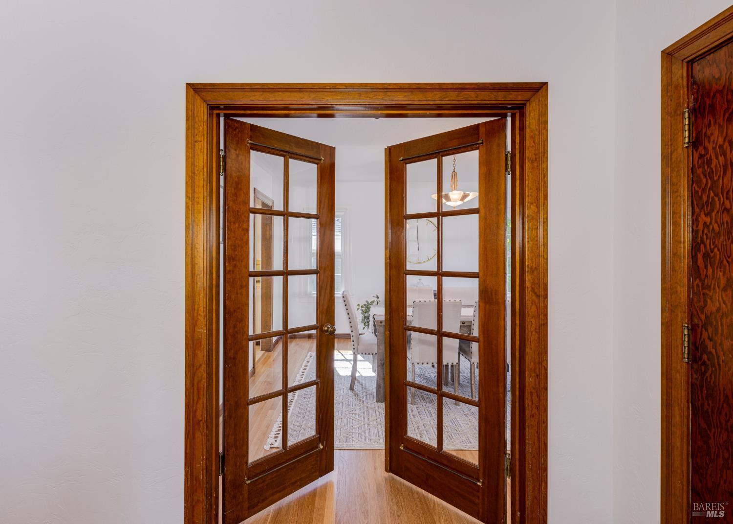 Detail Gallery Image 13 of 52 For 31 Laurel Ave, Petaluma,  CA 94952 - 2 Beds | 1/1 Baths