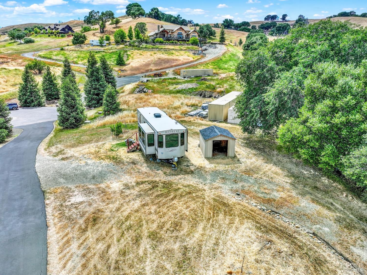 Detail Gallery Image 15 of 99 For 7125 Solitude Ct, Vacaville,  CA 95688 - 5 Beds | 4 Baths