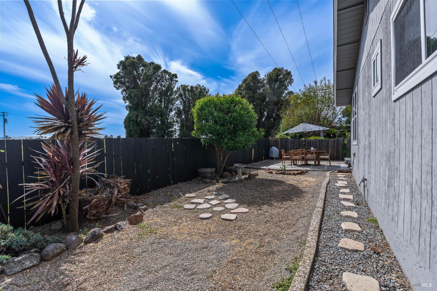 Detail Gallery Image 31 of 43 For 733 Whispering Bay Ln, Suisun City,  CA 94585 - 4 Beds | 2 Baths