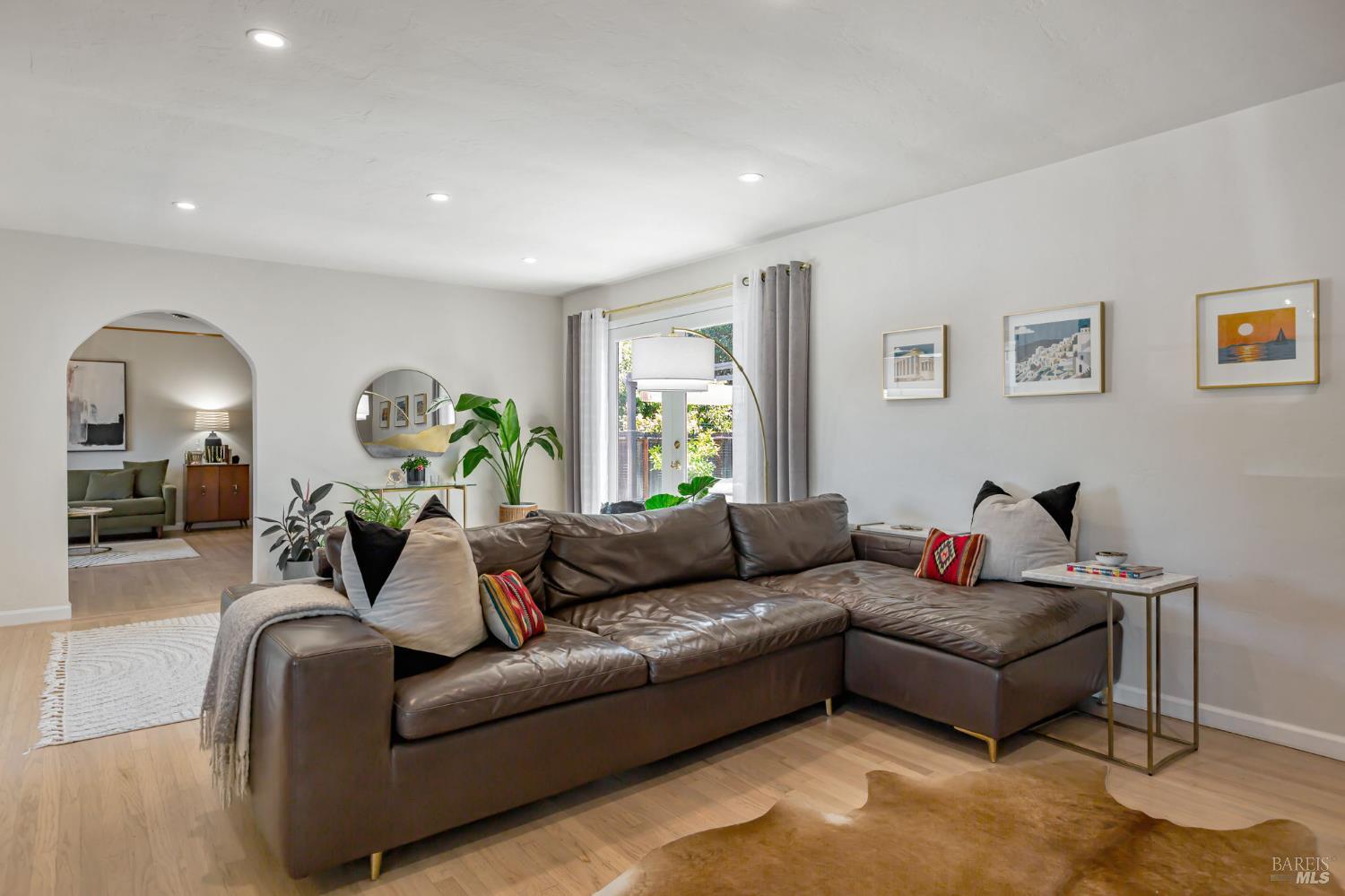 Detail Gallery Image 12 of 47 For 836 Wilmac Ave, Novato,  CA 94947 - 3 Beds | 1/1 Baths