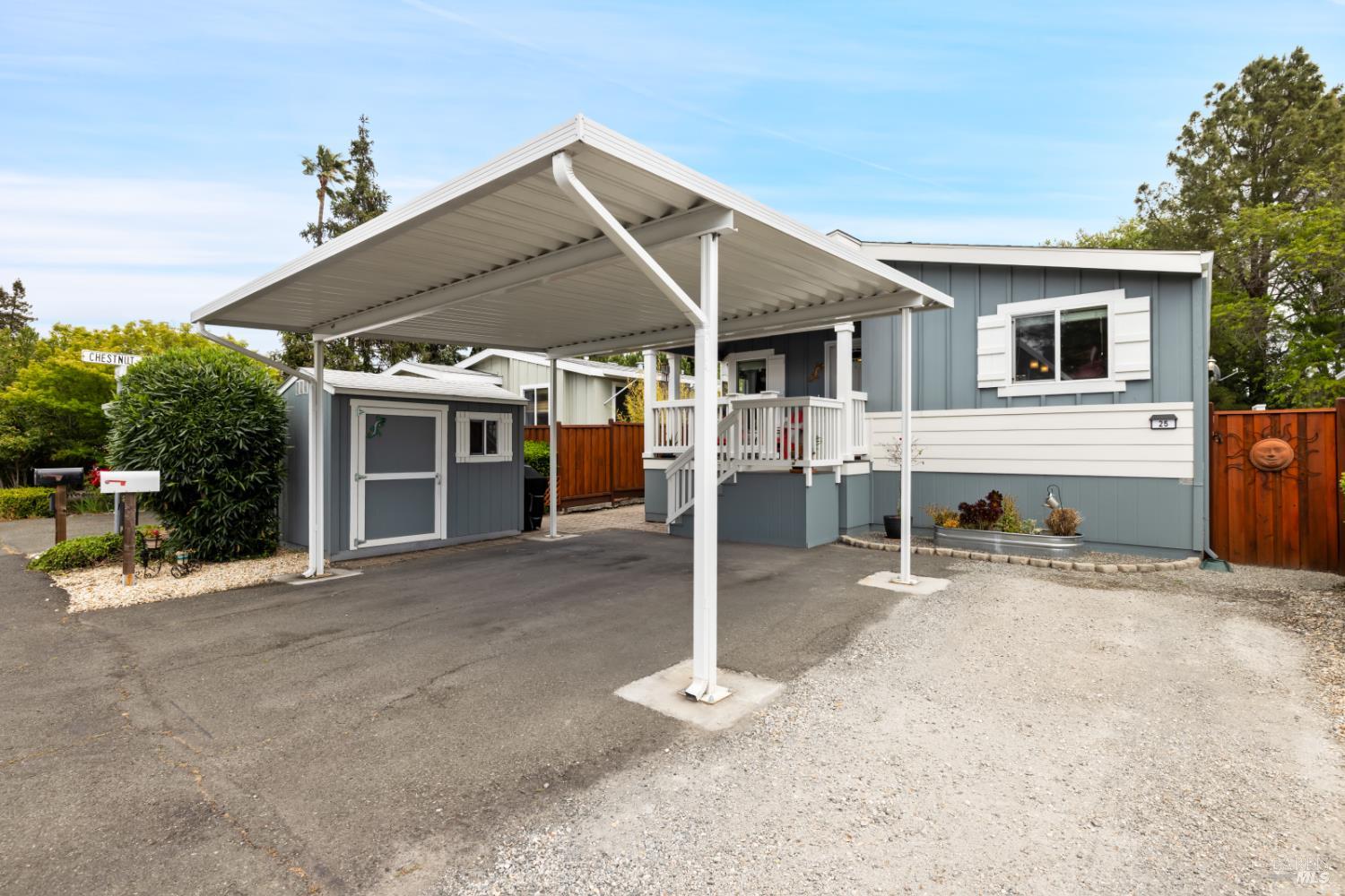 Detail Gallery Image 3 of 51 For 25 Walnut Cir, Rohnert Park,  CA 94928 - 3 Beds | 2 Baths