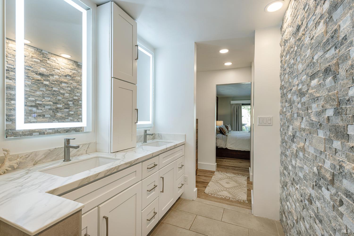 Detail Gallery Image 33 of 64 For 10505 Cherry Ridge Rd, Sebastopol,  CA 95472 - 3 Beds | 3/1 Baths
