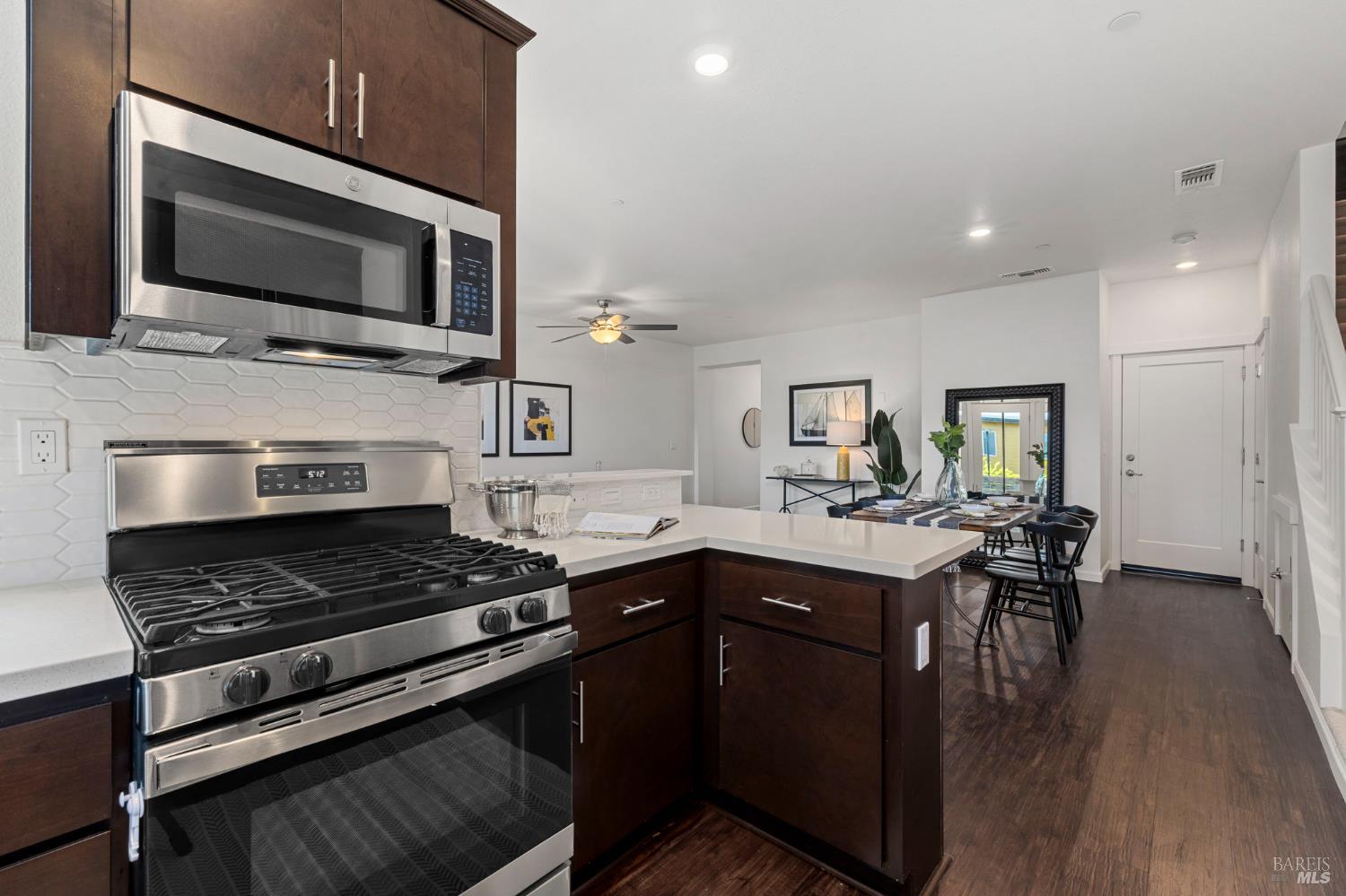 Detail Gallery Image 18 of 50 For 46 Birch Haven Way, Santa Rosa,  CA 95407 - 4 Beds | 2/1 Baths