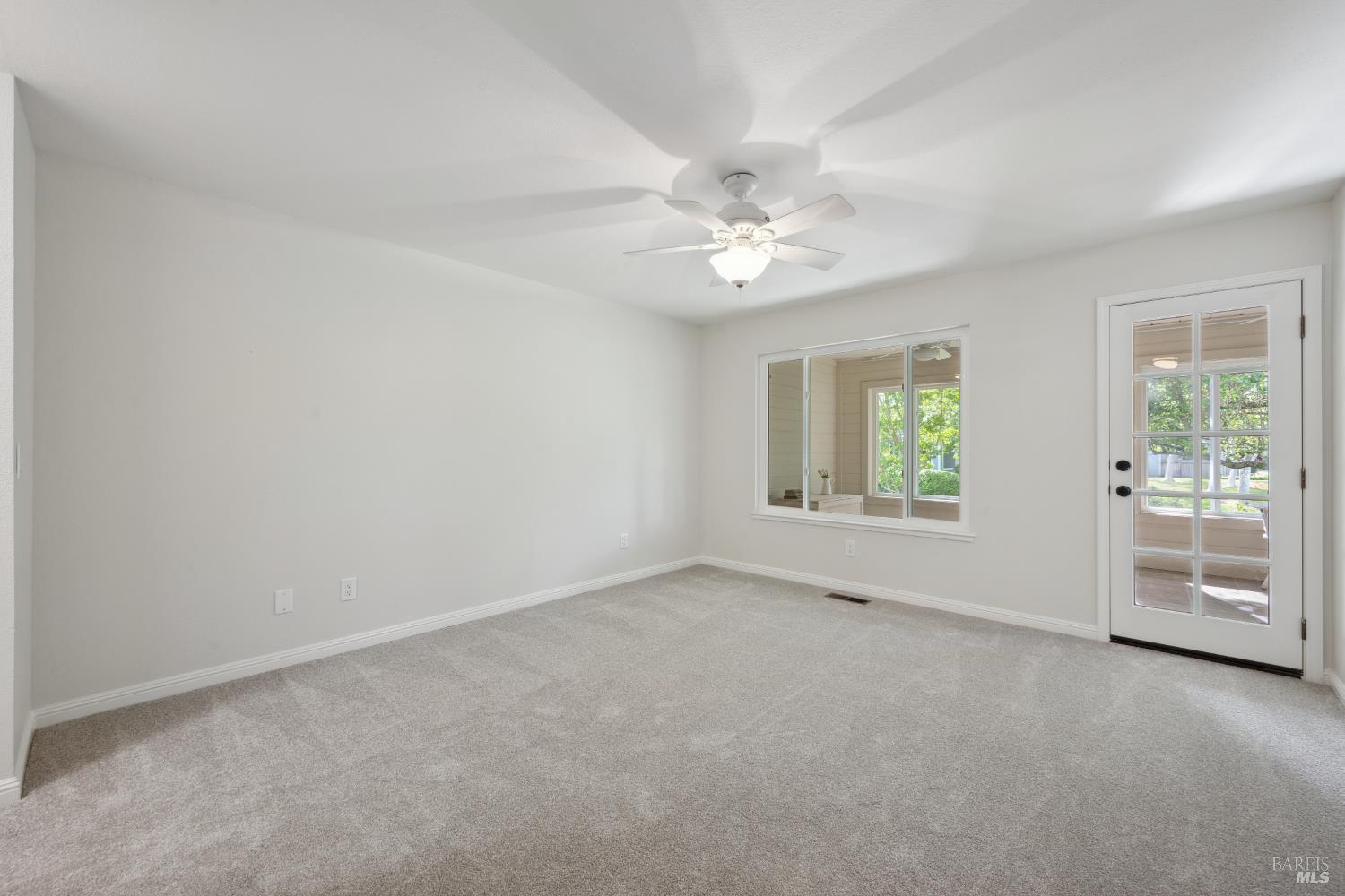 Detail Gallery Image 16 of 31 For 9522 Lakewood Dr, Windsor,  CA 95492 - 2 Beds | 2 Baths