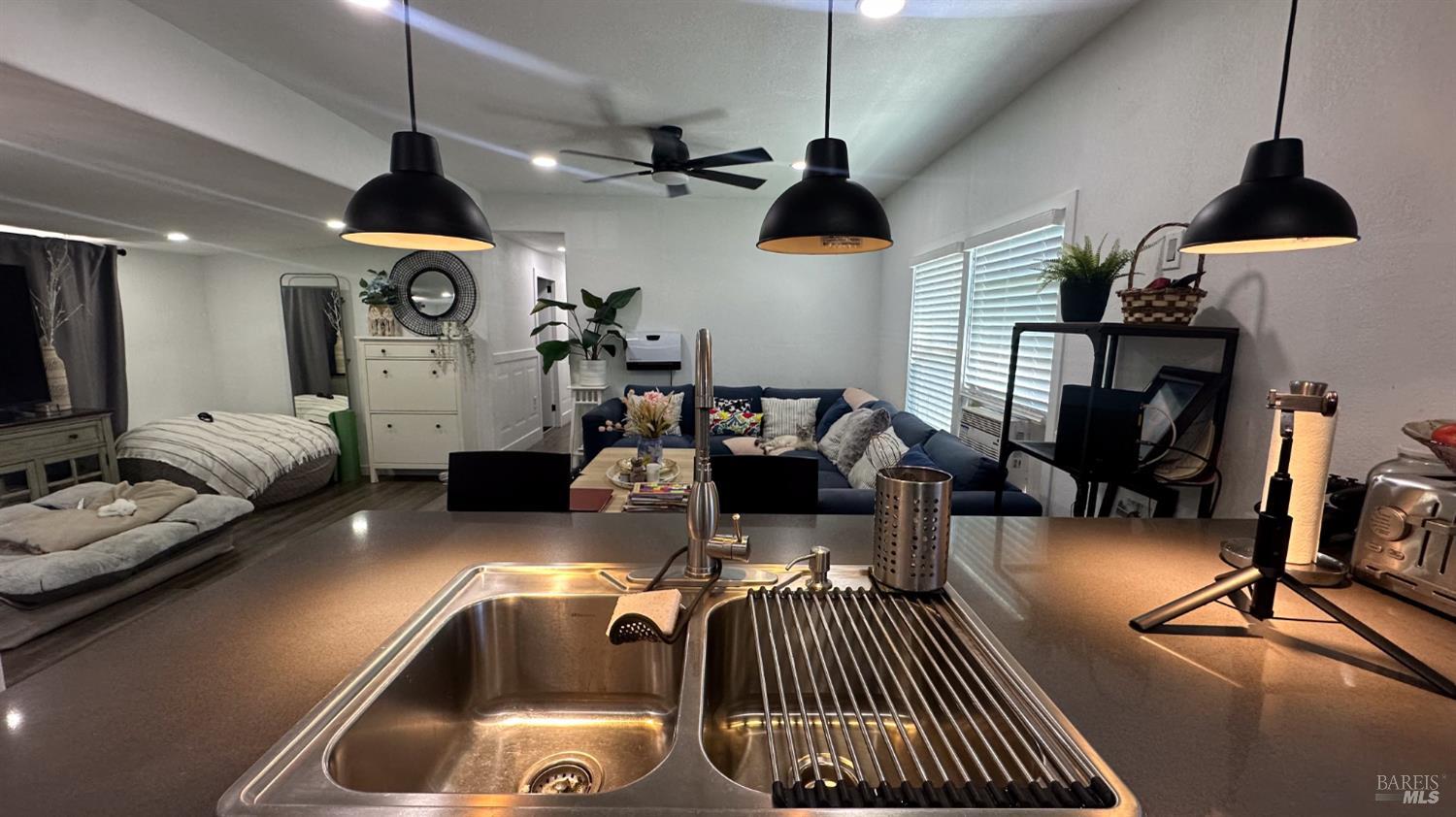 Detail Gallery Image 9 of 34 For 4532 Pine St, Lucerne,  CA 95458 - 2 Beds | 1 Baths