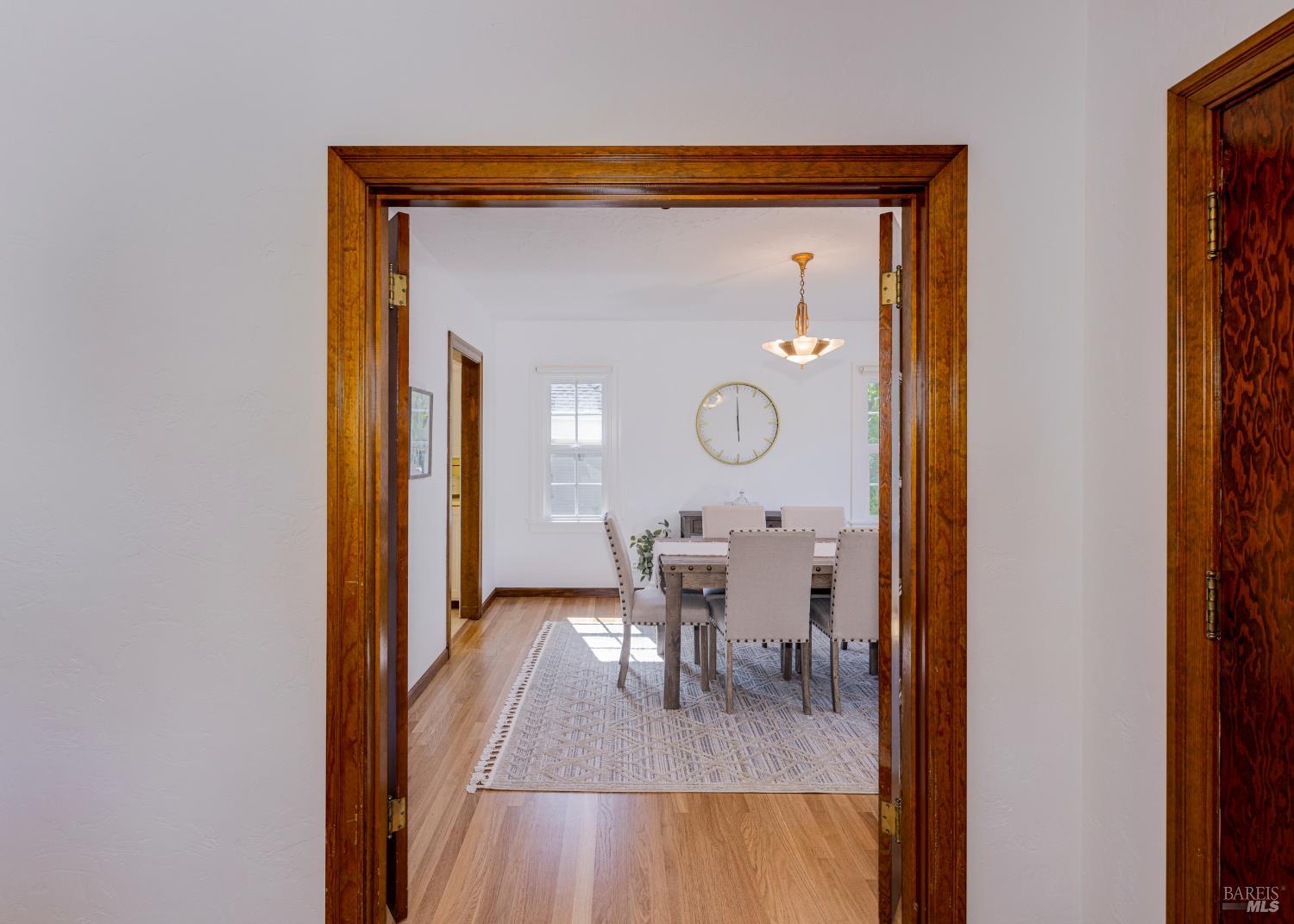 Detail Gallery Image 14 of 52 For 31 Laurel Ave, Petaluma,  CA 94952 - 2 Beds | 1/1 Baths