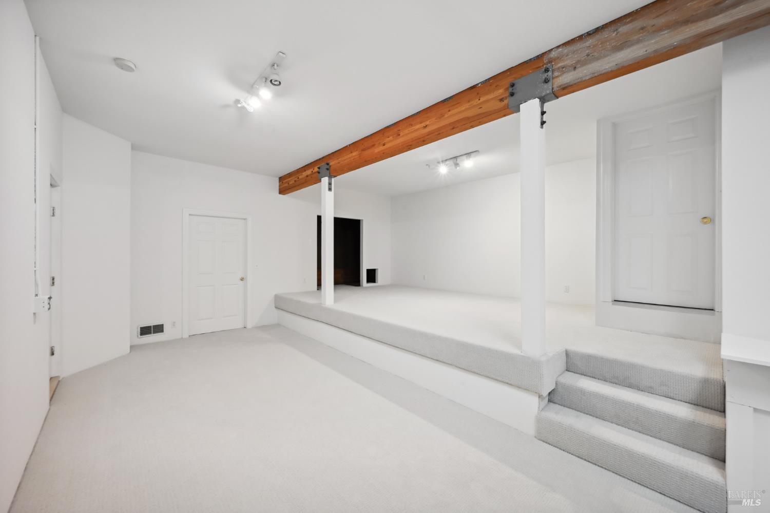 Detail Gallery Image 62 of 65 For 110 Monterey Dr, Tiburon,  CA 94920 - 5 Beds | 4/1 Baths