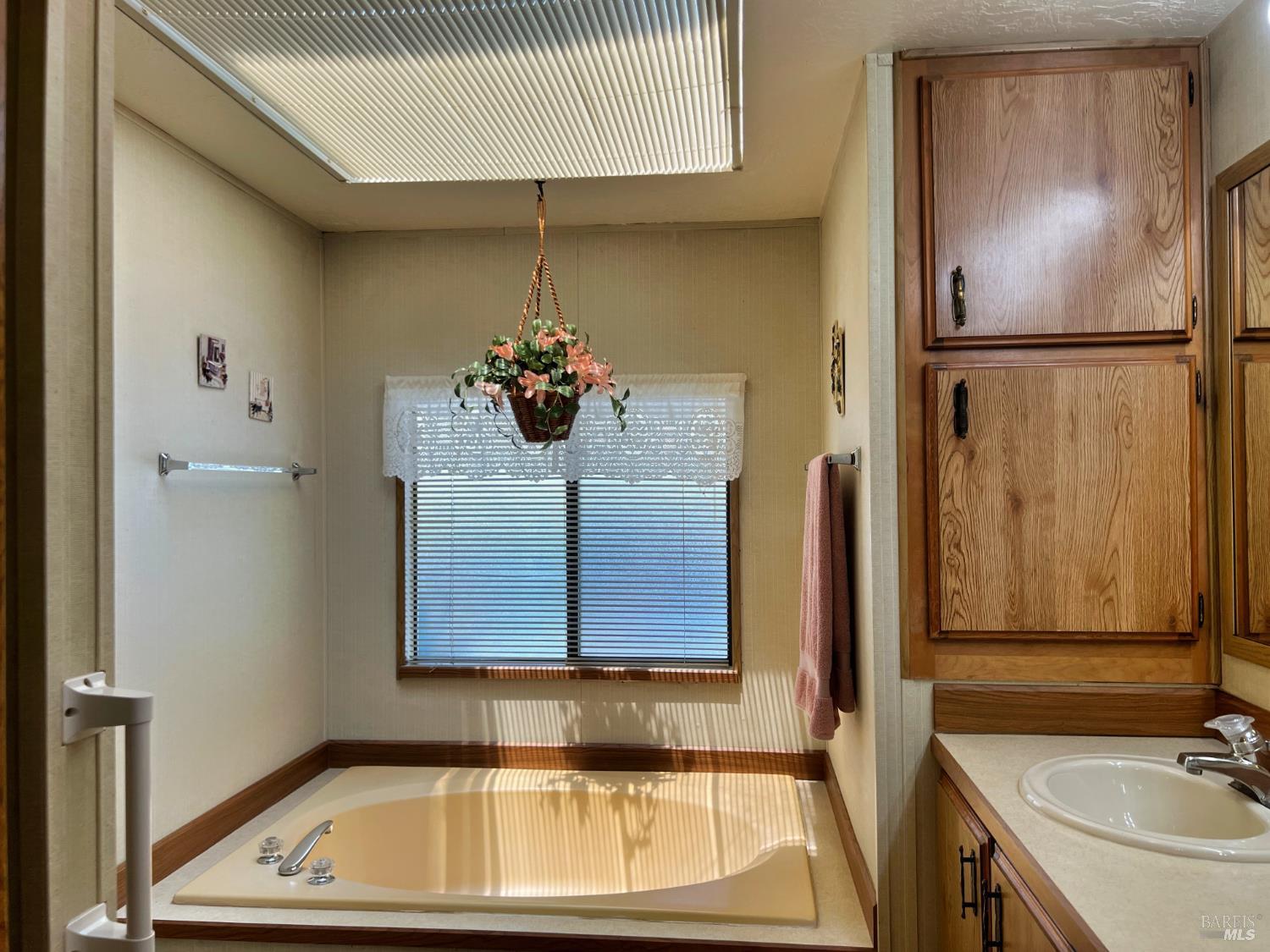 Detail Gallery Image 18 of 28 For 24 Blanco Pl, Ukiah,  CA 95482 - 2 Beds | 2 Baths