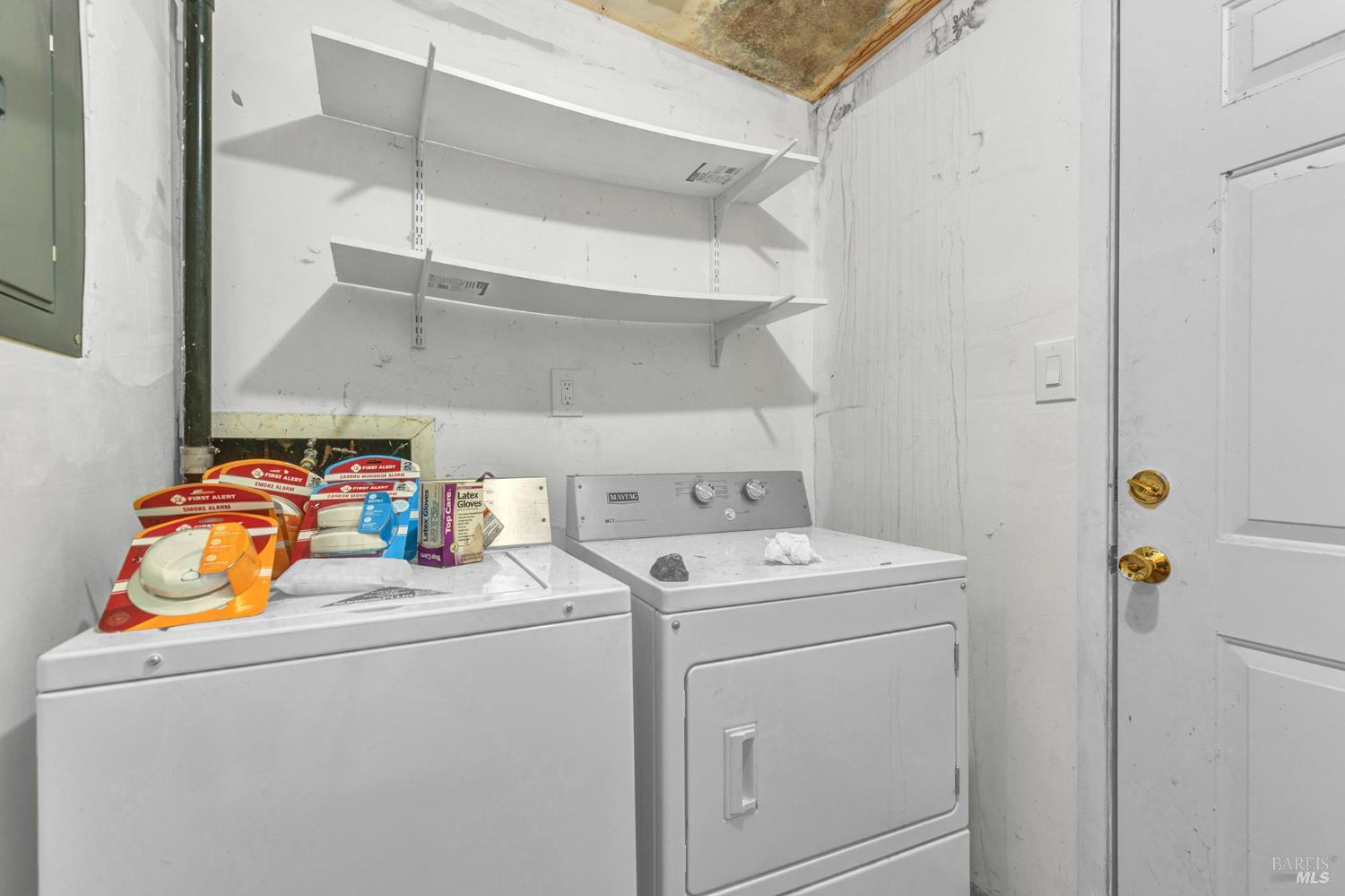 Detail Gallery Image 10 of 45 For 845 W K St, Benicia,  CA 94510 - 3 Beds | 2 Baths